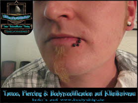  - db_Doppelt-Spider-Bite-Lip-Lippe-schwarz-black-Labret-Piercing-Bodymod-by-Bodyship-Halle---Sachsen-Anhalt---www_bodyship_de1