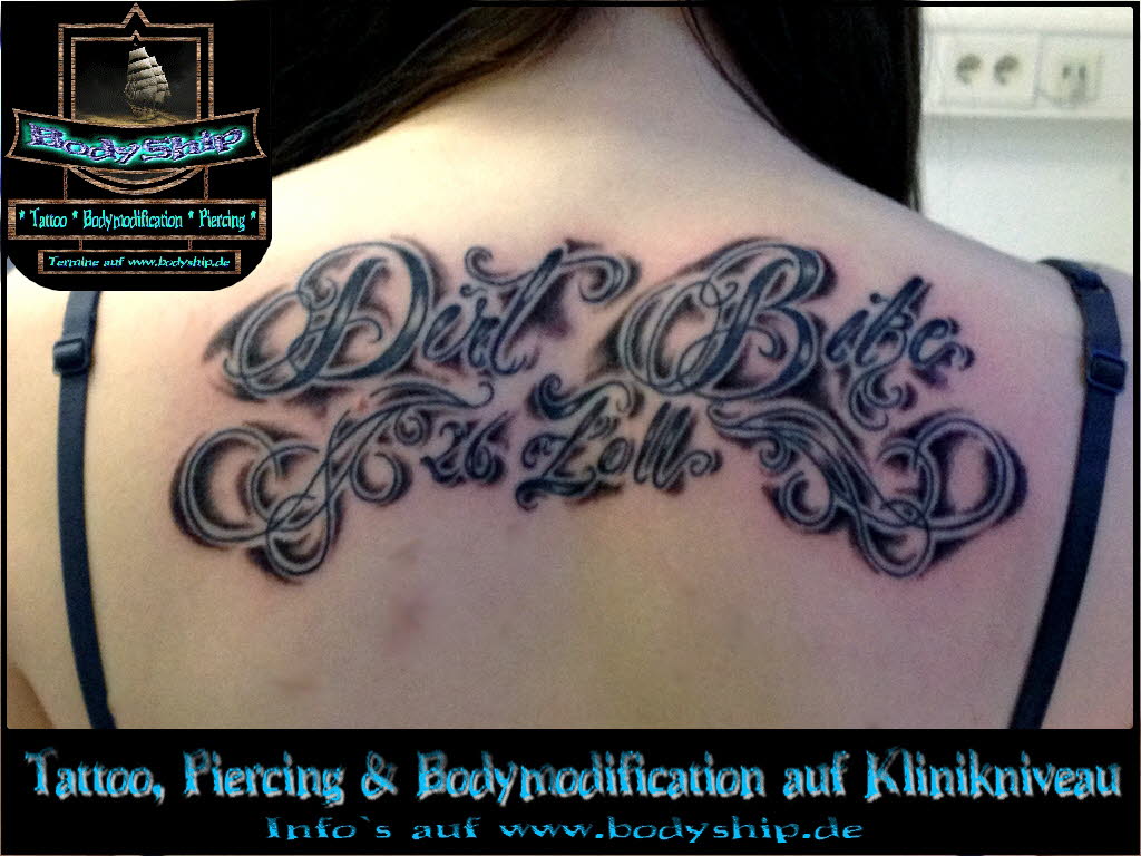 Tattoo SchriftzugDirt Bike 26 Zoll auf dem Rcken by Micha im Bodyship Studio www.Bodyship.de