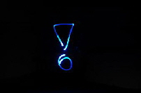37317-stock-photo-blau-dunkel-schriftzeichen-taschenlampe-ausrufezeichen